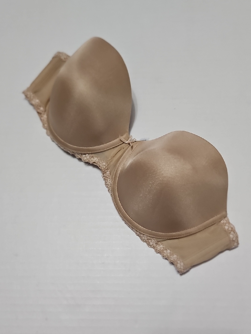 Btempted Push Up Strapless Beige Smooth Molded Underwire Bone In  Bra Size 36B